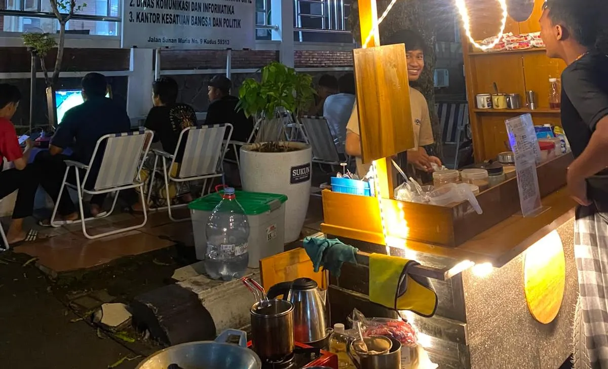 Ubah Kawasan 'Coffee Street' Jadi Zona Kuning PKL, Bupati Kudus Dapat Dukungan Dewan