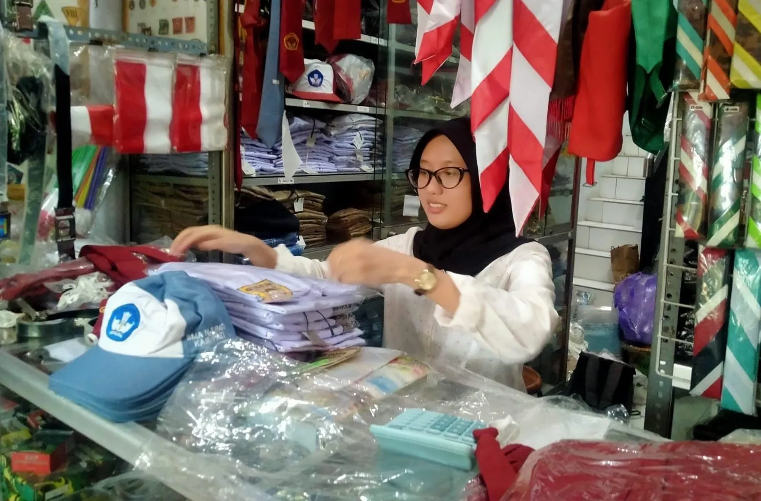 Berkah Tahun Ajaran Baru, Toko Atribut Sekolah di Pati Kebanjiran Orderan