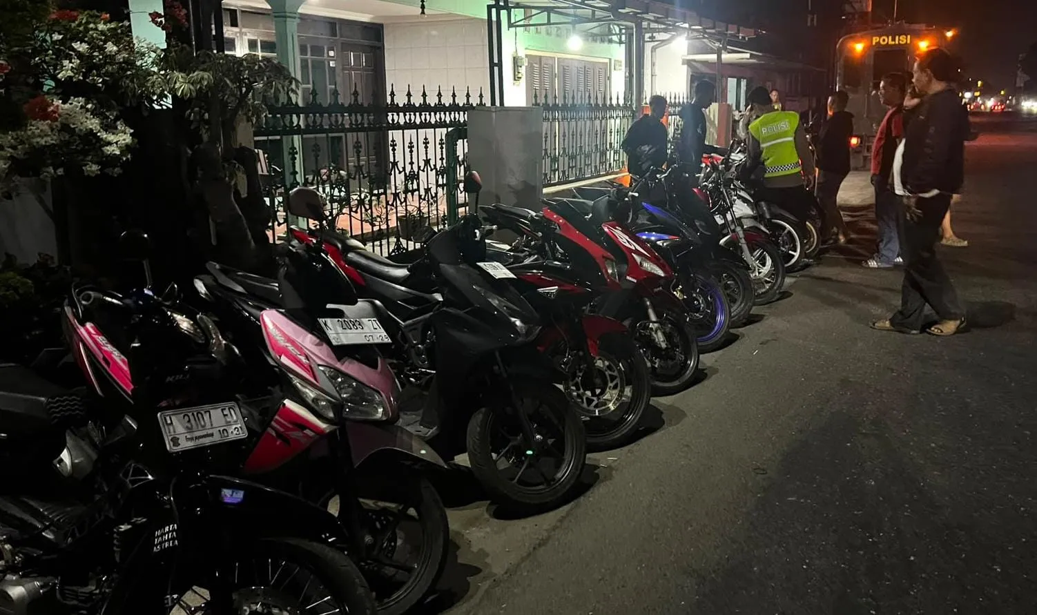 Bubarkan Balap Liar di Jl Jendral Sudirman Kudus, Polisi Amankan 19 Motor