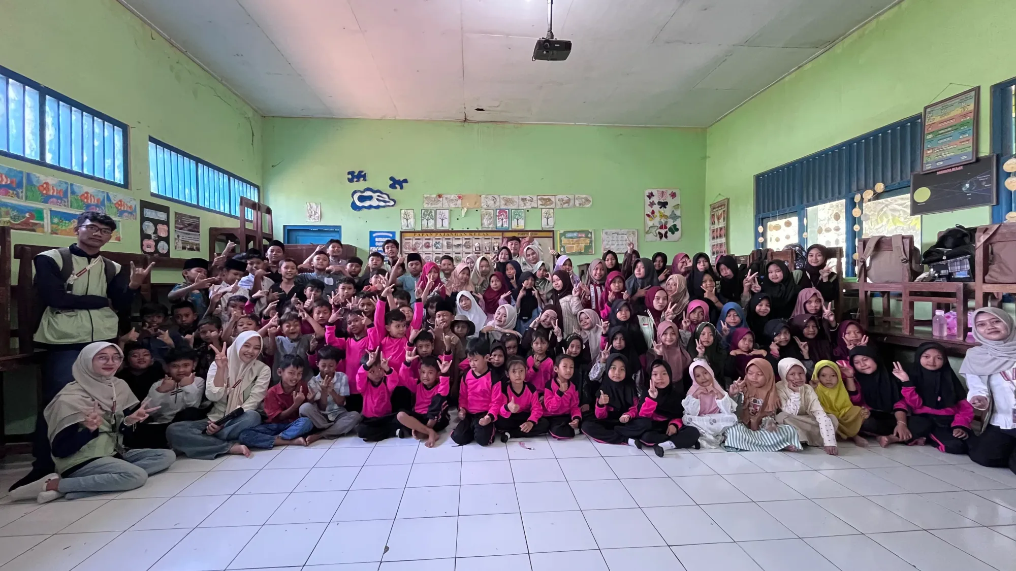 Cegah Bullying Sejak Dini, KKN 155 Edukasi Siswa SDN 1 Jatiurip