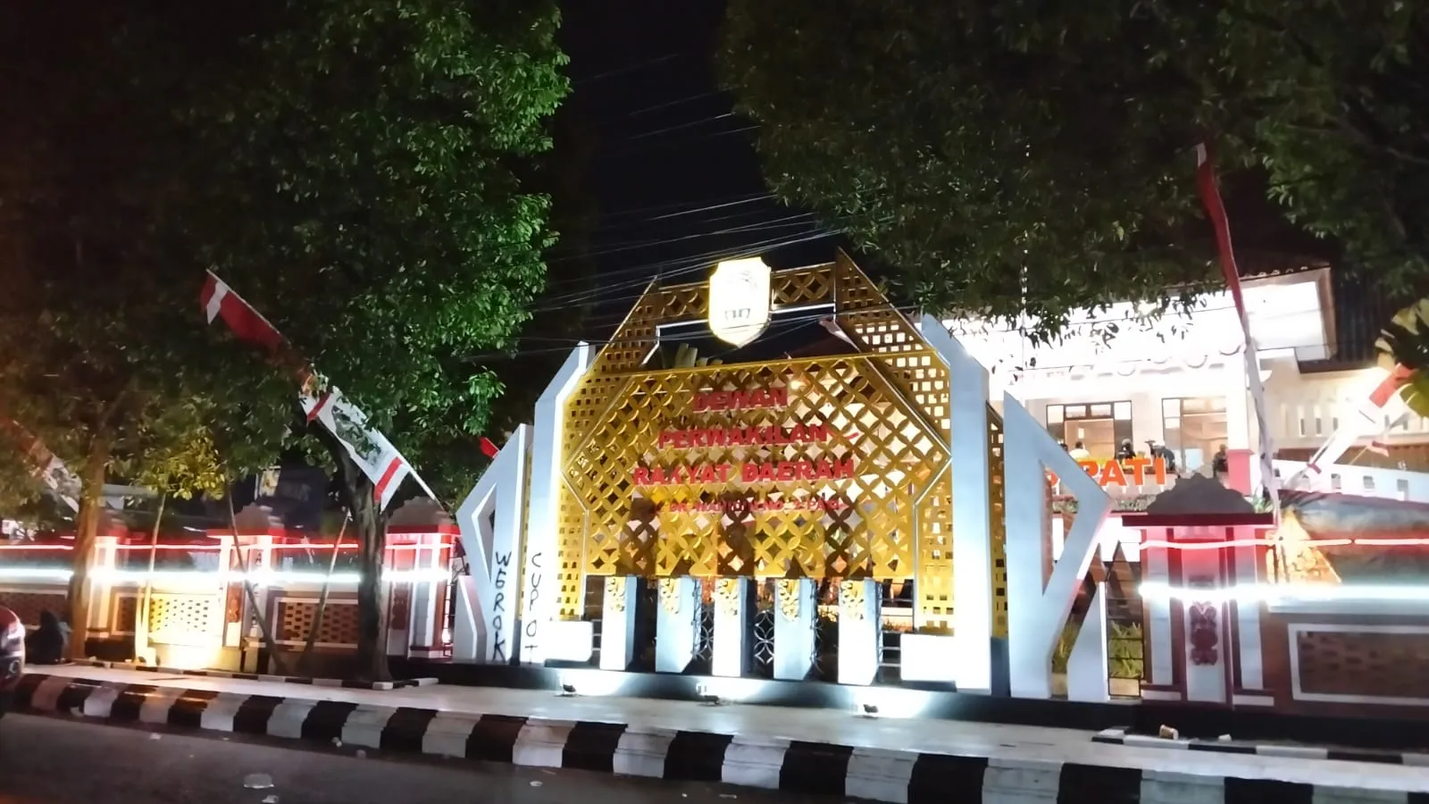 Audiensi Buntu, Anggota DPRD Pati Walk Out dari Ruang Pertemuan
