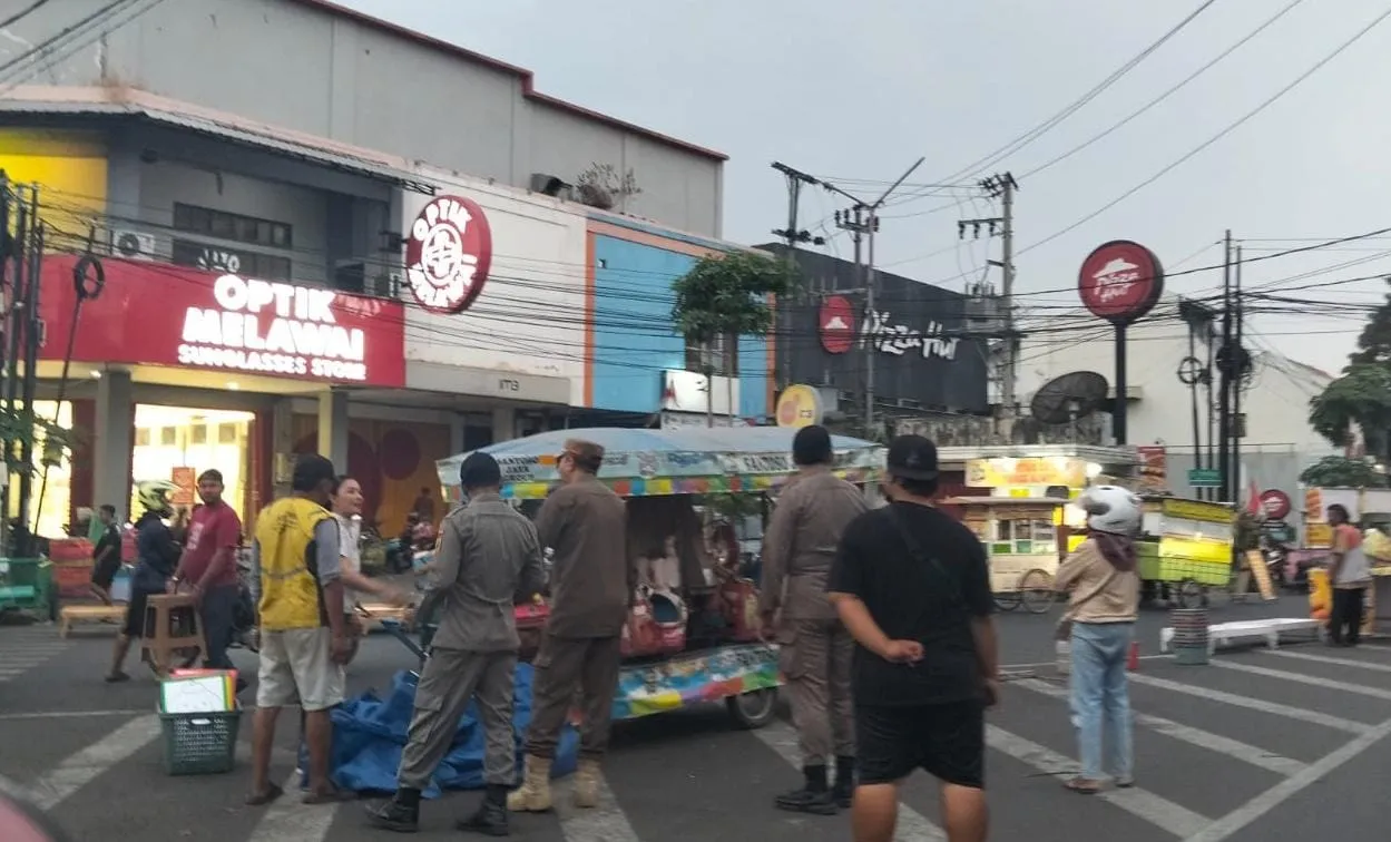 PKL Protes Ditertibkan Jelang Selametan Agung, Satpol PP Pati: Kami Sudah Siapkan Lokasi Jualan