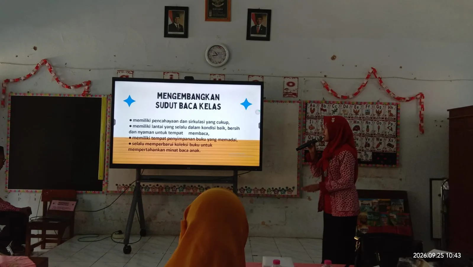 Badut Sinis, Cara SD 3 Jepang Bikin Literasi dan Numerasi Lebih Menyenangkan