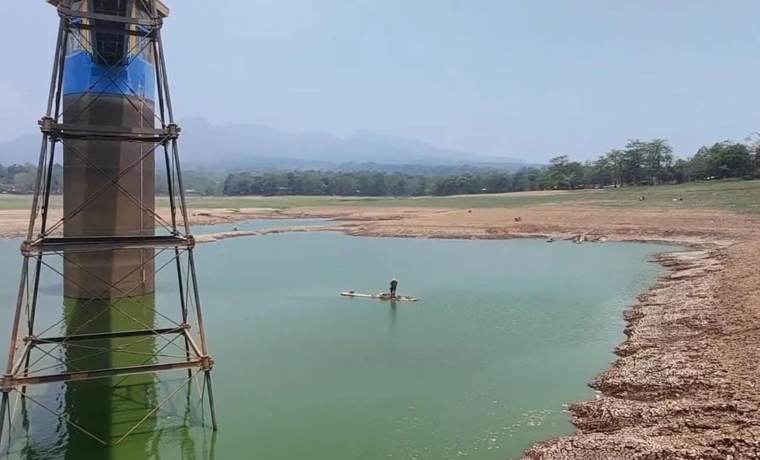 Waduk Seloromo Pati Kian Mengering, Pengiriman Air ke Ribuan Hektare Sawah Disetop